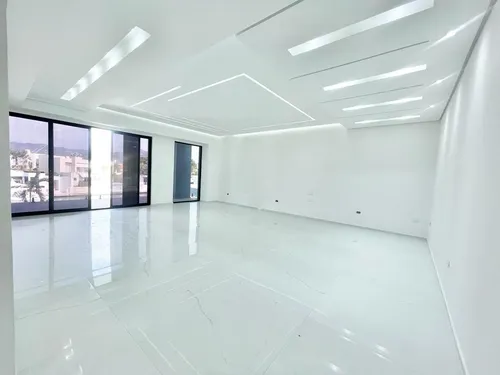 Villa Moderna A Estrenar