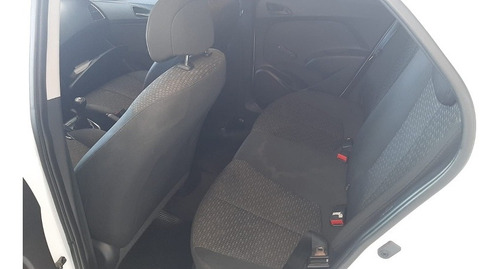 Imagem 3 de 15 de Hyundai Hb20 2017 1.0 Comfort Flex 5p