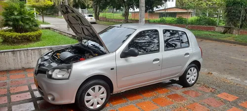 Renault CLIO STYLE 1.2 Night & Day