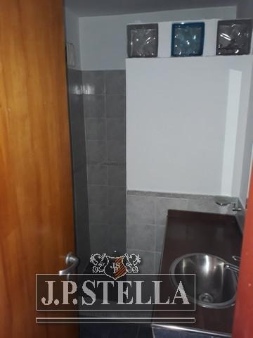 Imagen 28 de 30 de Edificio Galpon Comercial, 4 Dptos 2 Ambientes Y 2 Dptos 3 Ambientes - Venta En Block - Haedo