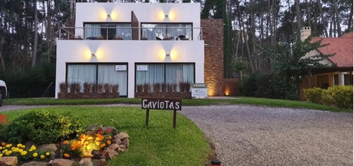 Casa En Venta De 4 Dormitorios En Solanas, Punta Del Este (ref: Bpv-6105)