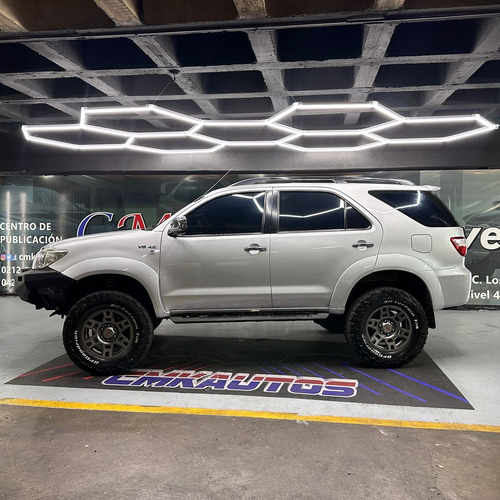 Toyota Fortuner 2010