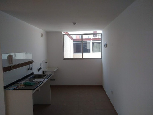 Imagen 3 de 8 de Departamento En Alquiler Condominio Torres Del Campo 800.00 Soles