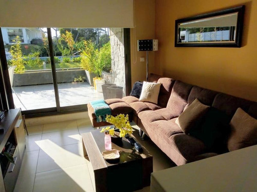 Venta Apartamento 1 Dormitorio Y Medio Con Parrillero Punta Del Este