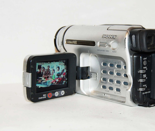 Sony 8mm Y Hi8 Analoga Mod Ccd-trv138 Plata