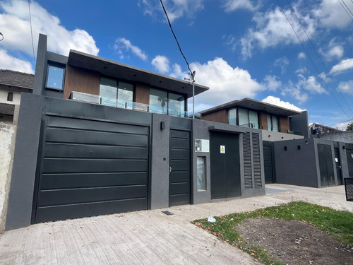 Excelentes Duplex De Tres Dormitorios De Categoría A Estrenar