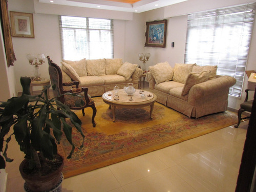 Imagen 9 de 21 de Se Vende Casa 1200m2 5h/6b/15p Los Campitos 9500