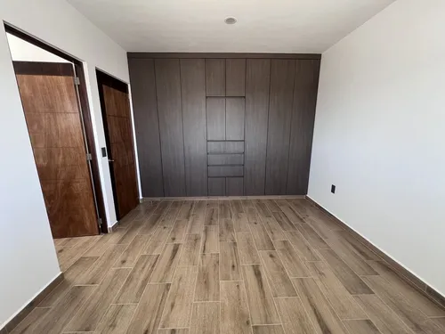 Casa Nueva En Condesa Juriquilla Gran Jardín Y Estudio