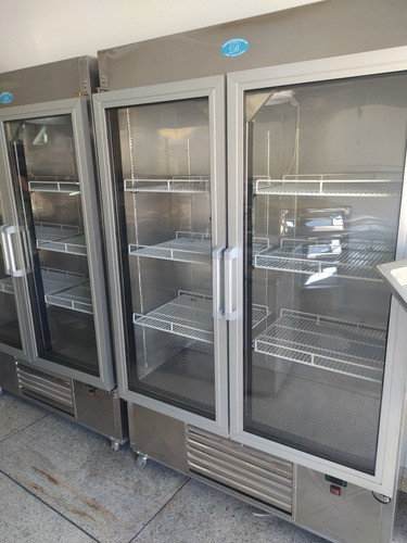 Nevera Exhibidora 4 Puertas Nueva