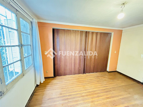 Casa En Venta De 3 Dorm Y 1 Baño. En Lo Espejo
