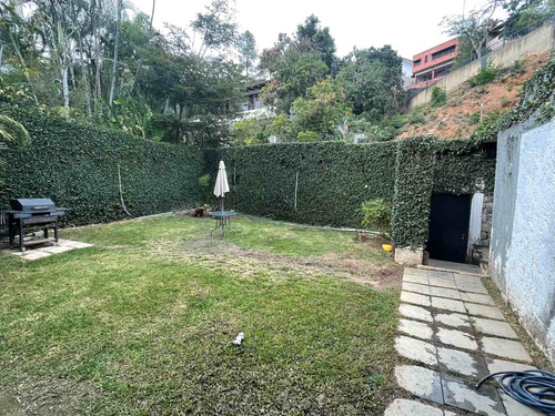 Imagen 20 de 30 de Se Vende Casa 750m2 7h+2s/8b+2s/2p Prados Del Este 0005
