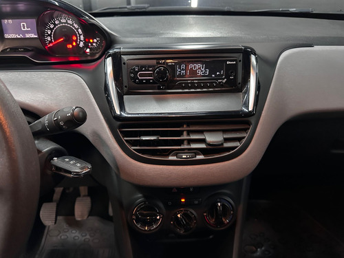 Peugeot 208 1.6 ACTIVE 5P L17