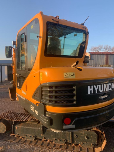 Mini Excavadora Hyundai Robex 60-9
