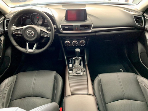 Imagen 11 de 15 de Mazda 3 Hatchback 2017 Grand Touring