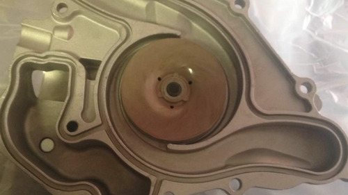Bomba De Agua Grand Cherokee 4g 2011-2015 Gmb