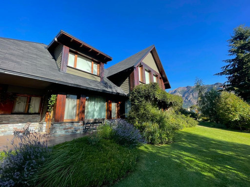 Impecable Casa En Arelauquen Sobre Golf - Bariloche