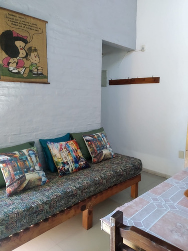 Imagen 3 de 12 de Casa Con Jardín, En Termas Del Daymán