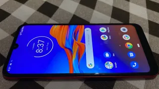 Motorola E6 Plus