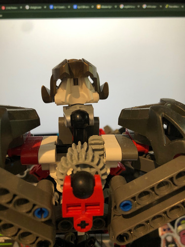 Lego Bionicle Titan 1 Takutanuva (Usado)