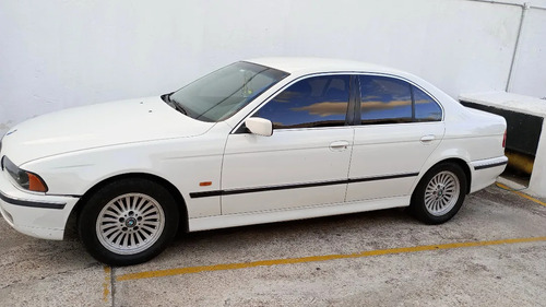 BMW Serie 5 523i