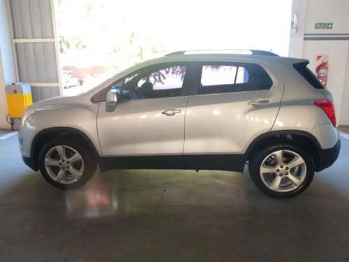 Chevrolet Tracker Ltz 4x4 2016 100.000 Km Gris Plata 5 P