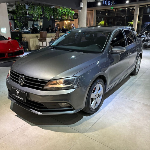 Volkswagen Vento 2.5 Advance Plus 170cv Tiptronic