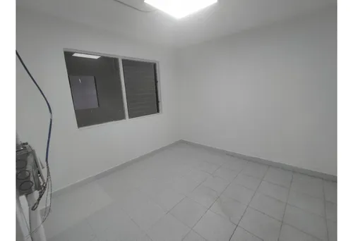 Se Arrienda Amplia Bodega, En Calasanz, Medellín