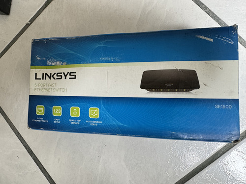 Switch Linksys Se1500 Serie Linksys (Usado)