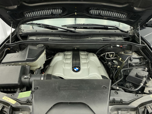 BMW X5 4.4i