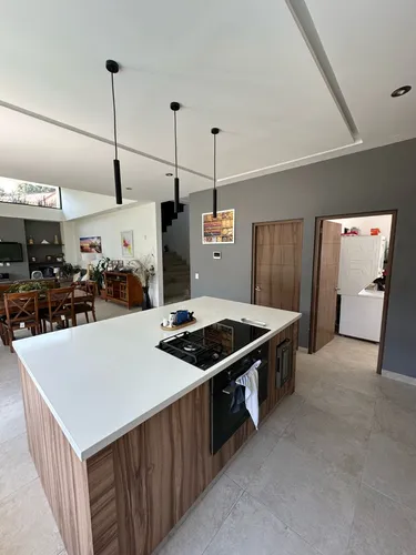 Residencia En Rancho De Cortes