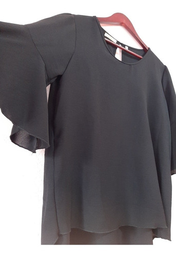 Blusa De Vestir Manga Con Volados. Color Negro M/ L