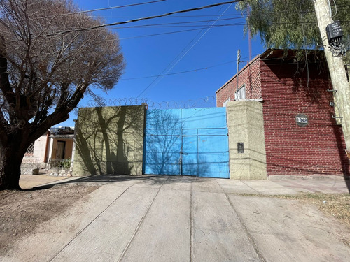 Venta Galpón Con Oficina Y Departamento Godoy Cruz