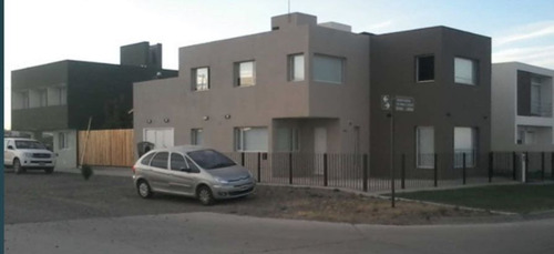 Imagen 3 de 17 de Retasada! Gran Oportunidad De Inversión! Casa Y Dos Deptos.
