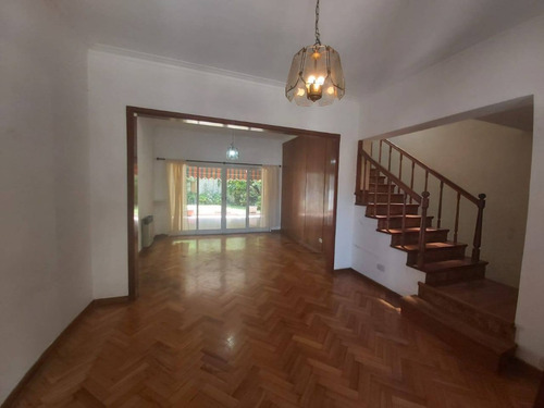 Casa 4 Ambientes En Venta En Villa Maipú