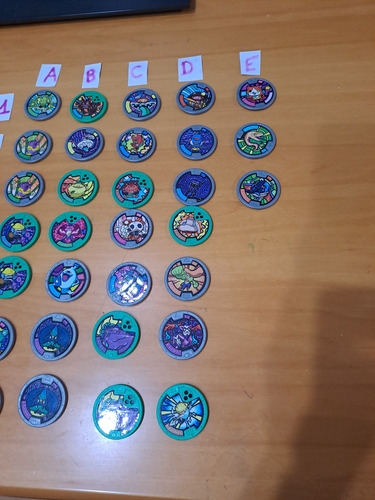 Lote De 31 Medallas Juguete Yokai Watch (Usado)