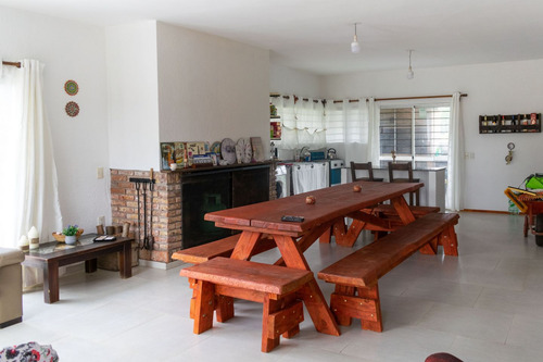 Casa De Dos Dormitorios En Venta Punta Negra - Piriapolis (ref: Atm-6526)