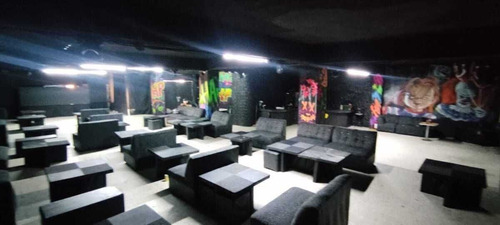 Venta Salón De Eventos Como Bodega O Plaza, Colonia Romero Rubio Cc