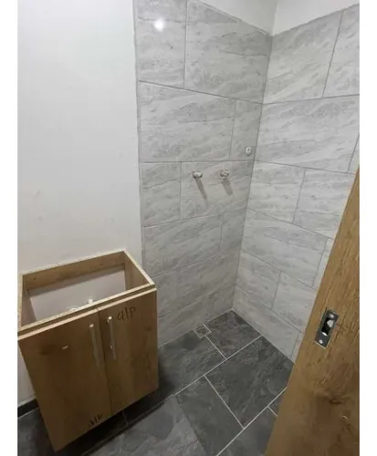 Excelente Inversión Por Su Ubicación Sabaneta 61 Mt/ 3 Alc/ Edificio