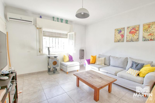 Chalet 3 Ambientes Reciclado A Nuevo Con Patio - Martínez