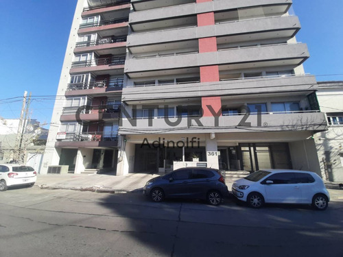 19 E/ 39 Y 40 - Cochera Descubierta A La Venta