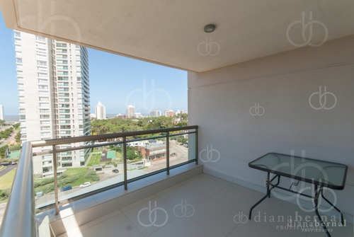 Imagen 2 de 26 de Apartamento En Mansa, 3 Dormitorios En Edificio Con Servicios. Punta Del Este