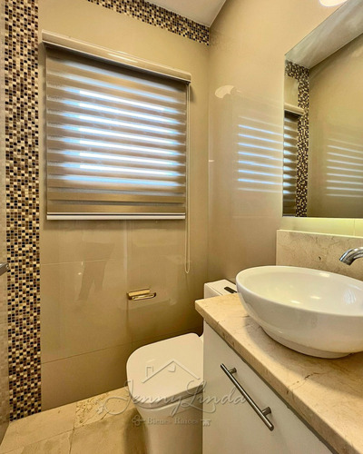 Maracay Venta Apartamento 115mts. Urb. Base Aragua Al Lado C.c. Unicentro, Resd. San Gabriel 2, Aragua