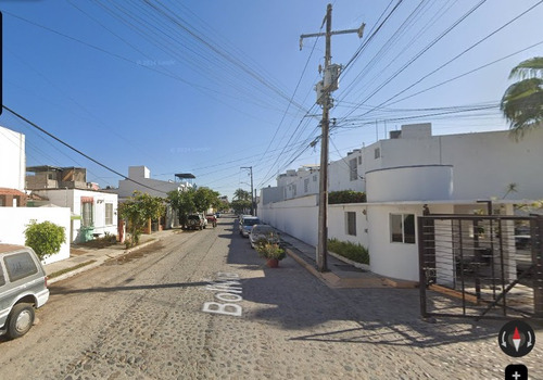 Casa En Condominio Ubicada En Colonia Paseo De La Ribera Puerto Vallarta, Jalisco. Con 3 Recamaras Y 103m2. A 9 Minutos De Costco Puerto Vallarta.