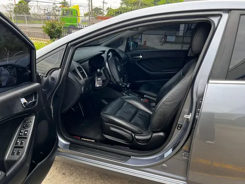 Kia CERATO PRO 1.6l Zenith At