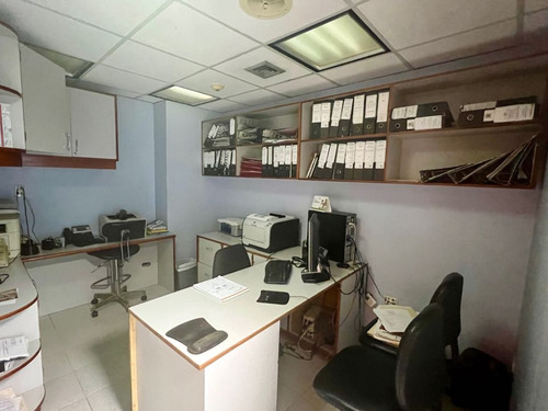 Imagen 8 de 26 de Venta Casa Comercial En Esquina Los Palos Grandes 376m2