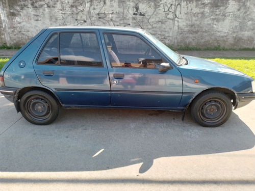 Peugeot 205 1.8 Gld Aa