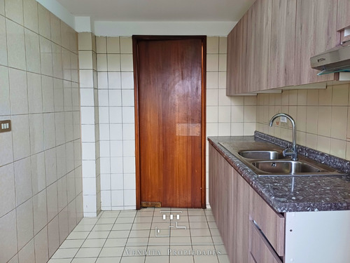 Amplio Departamento En Arriendo A Pasos Del Centro De Ccp