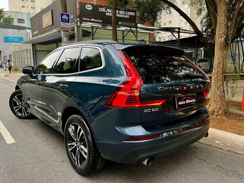Volvo XC60 2.0 T5 MOMENTUM AWD