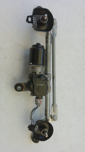 Motor De Brazos Limpiadores Dodge Attitude 2023. (Usado)
