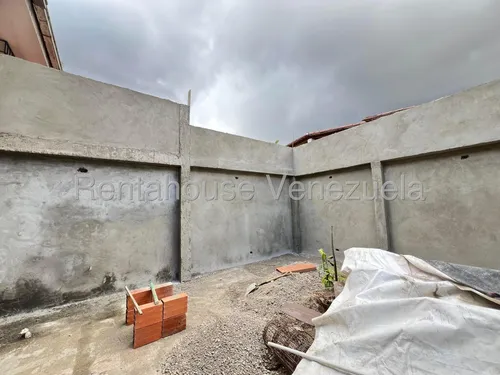 Bella Casa En Alto Prado